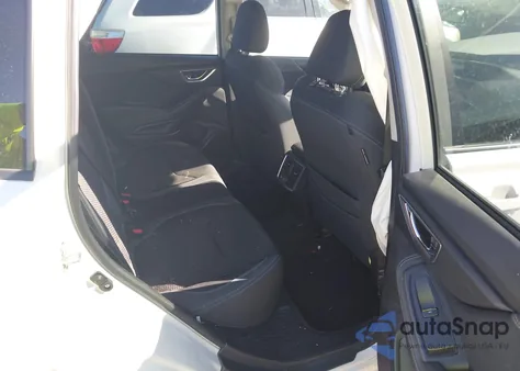 2022 Subaru Forester Premium z USA, uszkodzony, nr VIN JF2SKAEC0NH479560